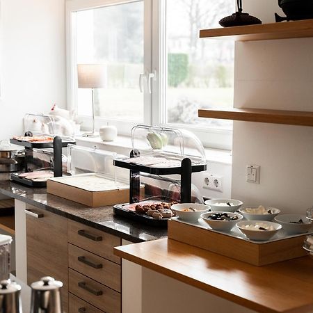 Hotel Vier Jahreszeiten Therme & Kliniken Bad Krozingen Naehe Freiburg & Schwarzwald Ideal Fuer Wellness Kur & Business Ausfluege 24H Check In- Wlan & Parken Gratis Exterior foto
